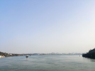 湖北 旅游 宁静宽阔的江面风景