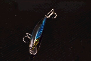 金属亮片路亚饵