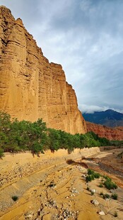 青海湖茶卡盐湖壮丽峡谷地貌景观