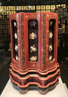 金漆镶嵌吉祥银锭套盒