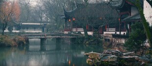 江南水乡古桥风景图