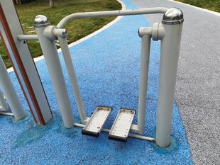 户外健身器材之漫步机