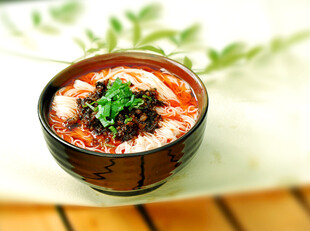 美味日式海鲜盖饭