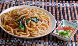 美味意面搭配小食