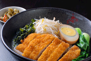 日式炸猪排拉面美食图