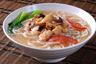 美味香菇肉丝汤面