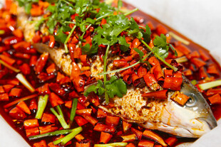 香辣烤鱼视觉味觉双重盛宴