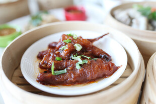 美味小笼蒸制的特色菜肴