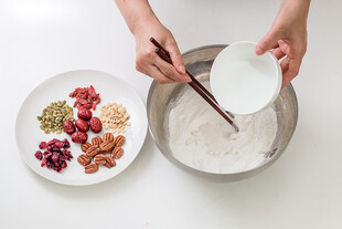 手工制作糕点的食材准备