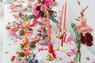 浪漫精致的甜品鲜花布置