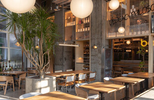 工业风温馨餐厅室内场景