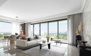 现代简约风格的宽敞客厅