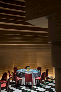 现代风格会议室场景布置