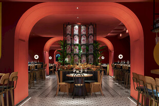红色拱形餐厅室内空间