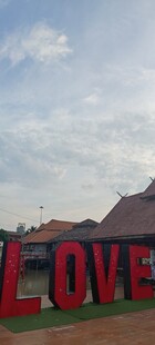 泰户外大型红色LOVE字母景观