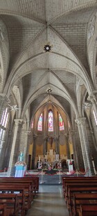 越南芽庄教堂内部的精美建筑景观