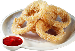 香脆洋葱圈配番茄酱