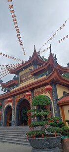 越南下龙湾中式古建筑庙宇景观