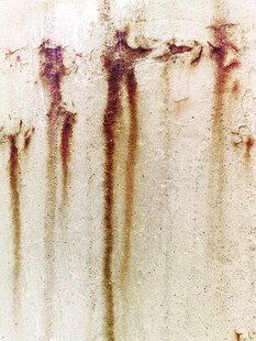 生锈墙面的斑驳痕迹