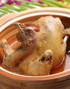 煲仔锅菜品宫廷旱蒸鸡