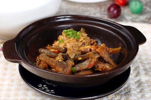 煲仔锅菜品钵仔菜白椒火焙鱼