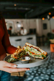 美味多彩三明治诱人呈现