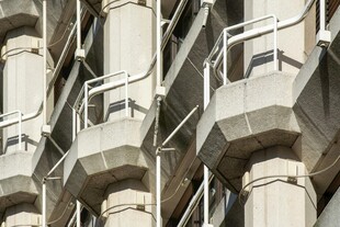 现代建筑外立面独特结构