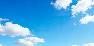 晴朗蓝天与白云