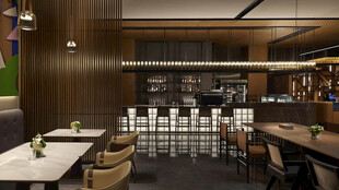 现代风格酒吧室内场景