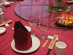 中式宴会餐桌布置