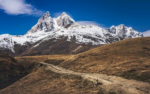 壮丽雪山风景
