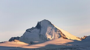 壮丽雪山美景