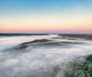 云海之上的绝美日出景观