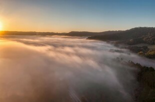 日出云海壮丽景观