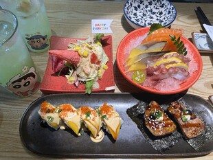 多样日式美食拼盘