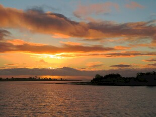 海边壮丽日落美景