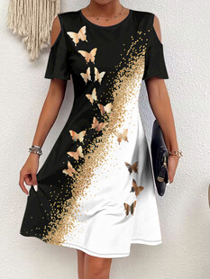 金蝶飞舞于黑白之间