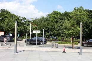 户外停车区域场景