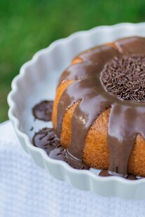 巧克力淋面邦德蛋糕