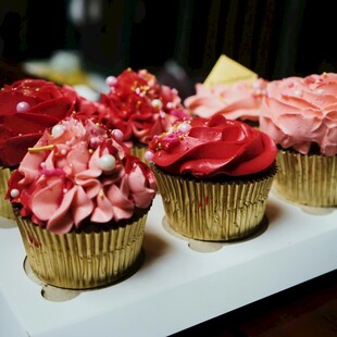 多彩美味纸杯蛋糕