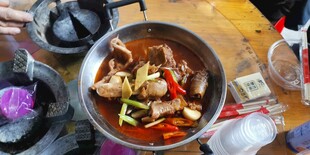 热气腾腾的美味火锅