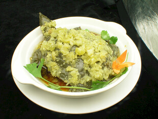 蒜蓉粉丝蒸鱼头