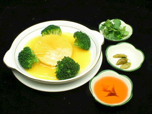 金汤西兰花配多样小菜