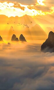 海上日出云海奇峰美景