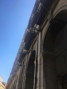 古老建筑的拱形结构