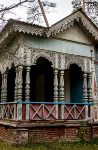 古老欧式风格的斑驳建筑