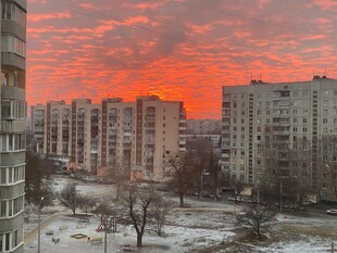 冬日城市绚烂晚霞景观