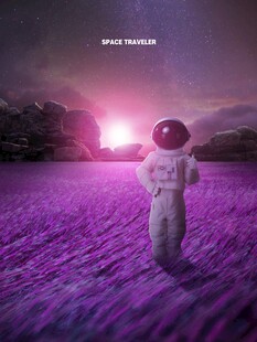 孤独宇航员漫步紫色星球