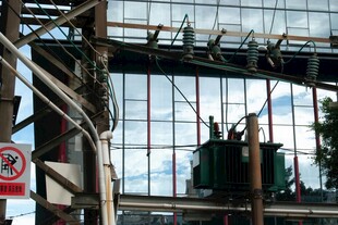 工业建筑内部场景