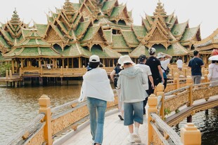  客漫步泰国特色水上建筑
